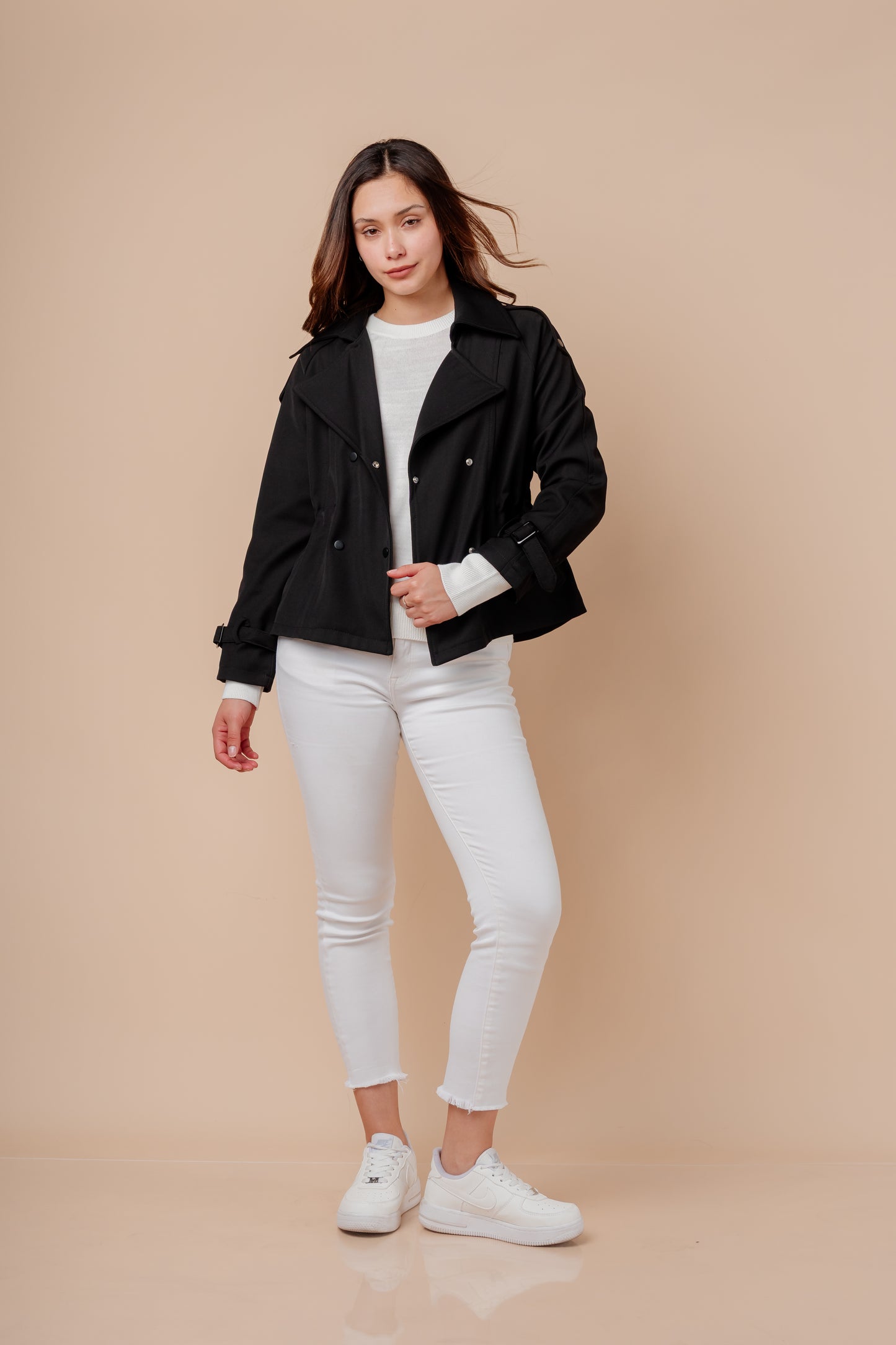 Trench Corto Alejandra - Negro
