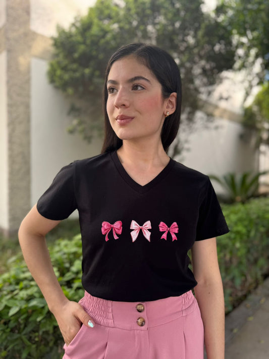 T-Shirt Lazos Cuello V - Negro